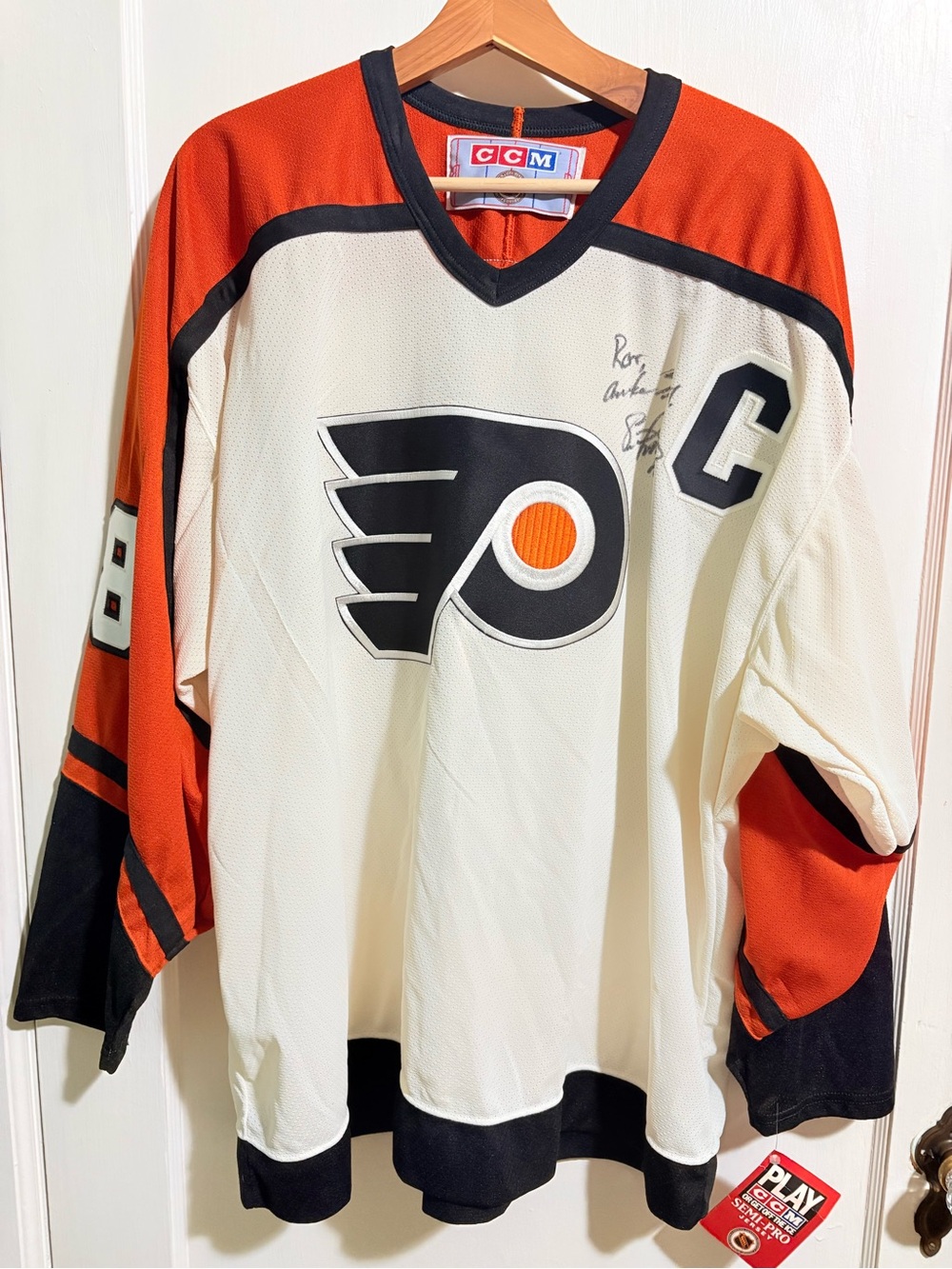Eric Lindros Signed Hockey Jersey XXL